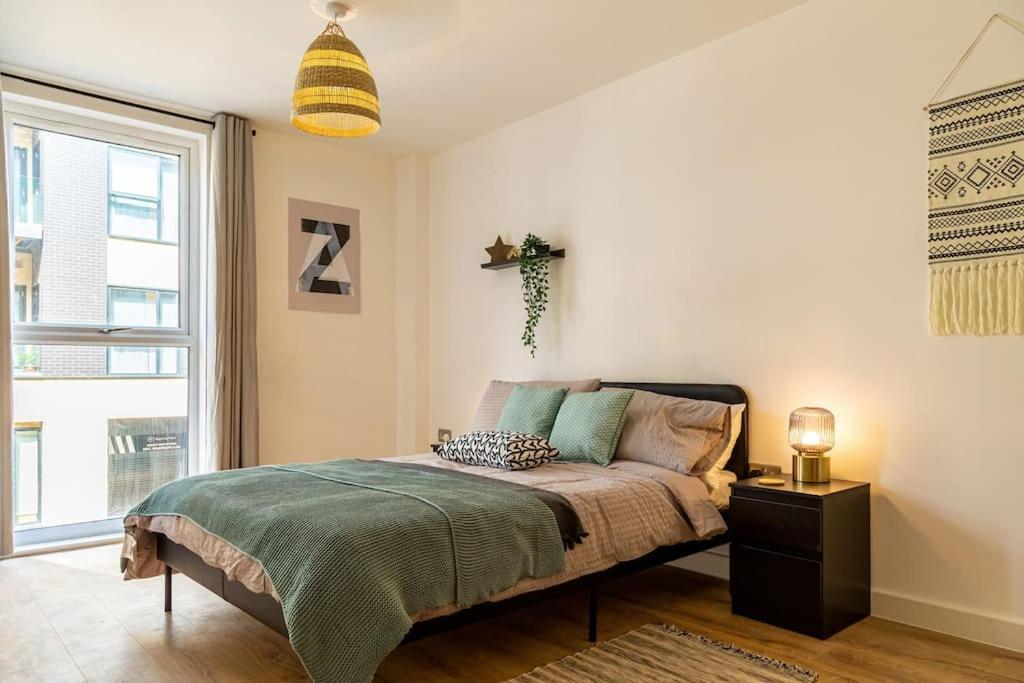 Natural Light City Center Pad Бирмингам Екстериор снимка